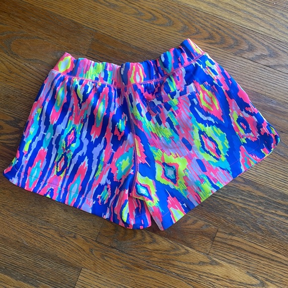 EUC Lilly Pulitzer Luxletic Shorts - Picture 2 of 4